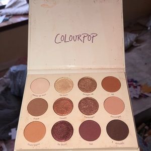 GIVE IT TO ME STRAIGHT eye shadow palette